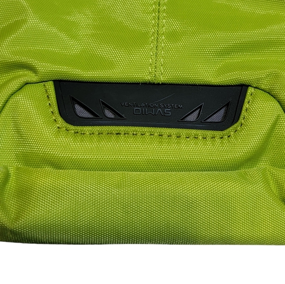 OIWAS Green Backpack - Picture 6 of 11